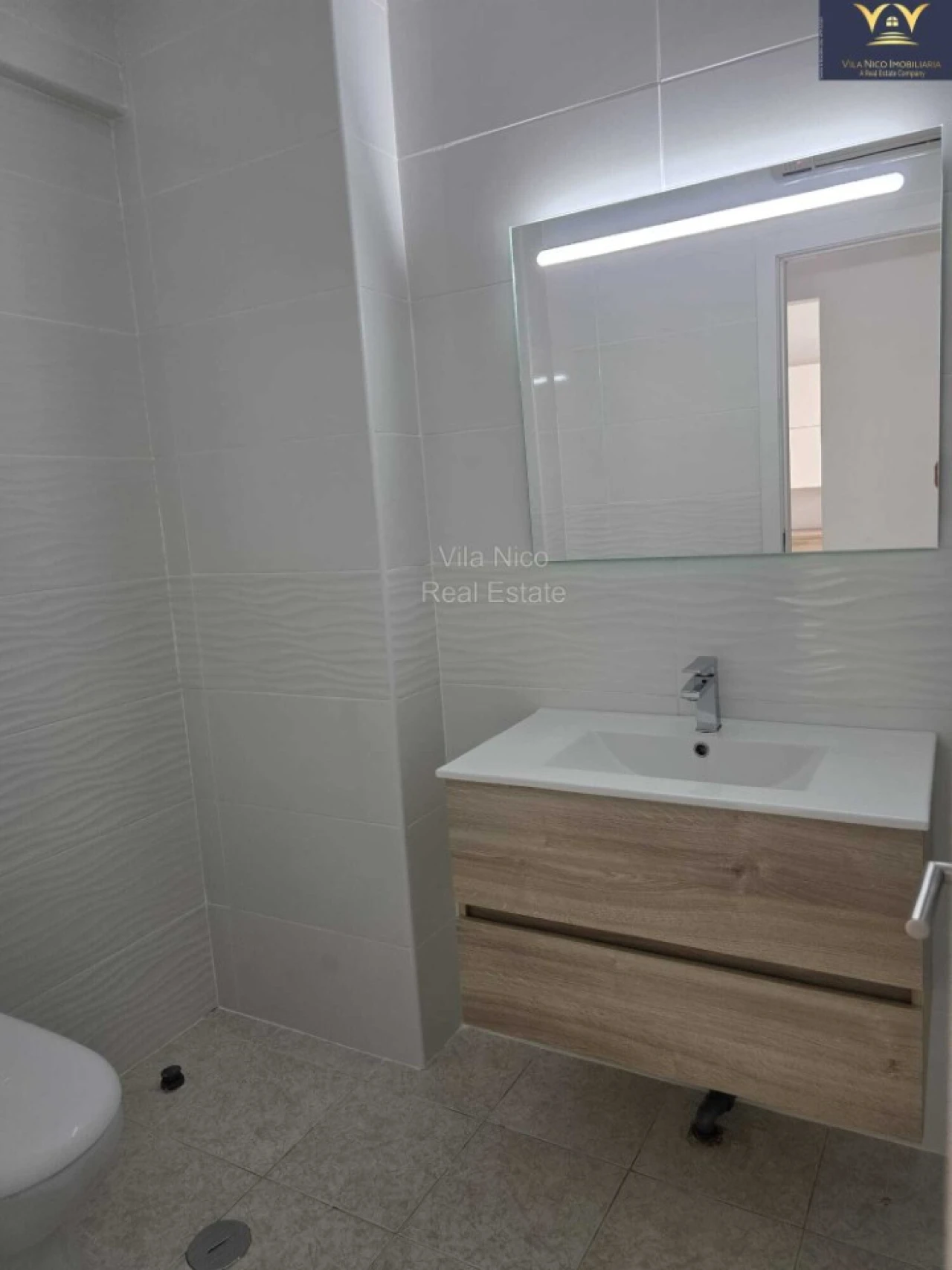 Apartamento T2 para Venda em Portimão Foto 11