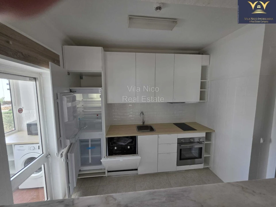 Apartamento T2 para Venda em Portimão Foto 3