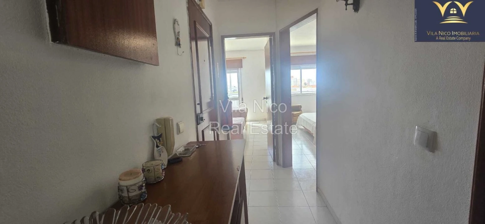 Apartamento T2 para Venda em Portimão Foto 11