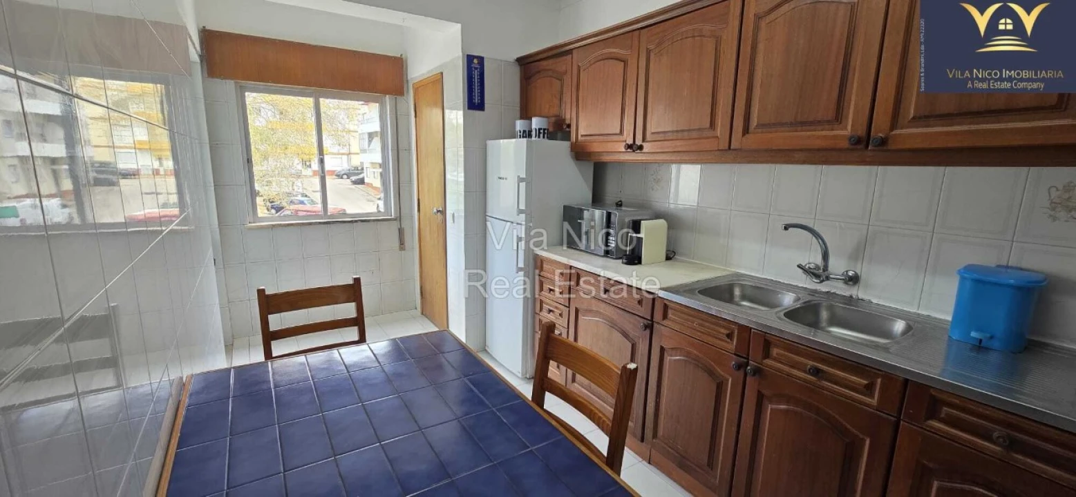 Apartamento T2 para Venda em Portimão Foto 2