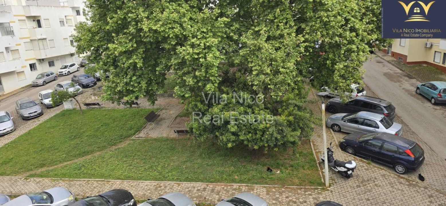 Apartamento T2 para Venda em Portimão Foto 12