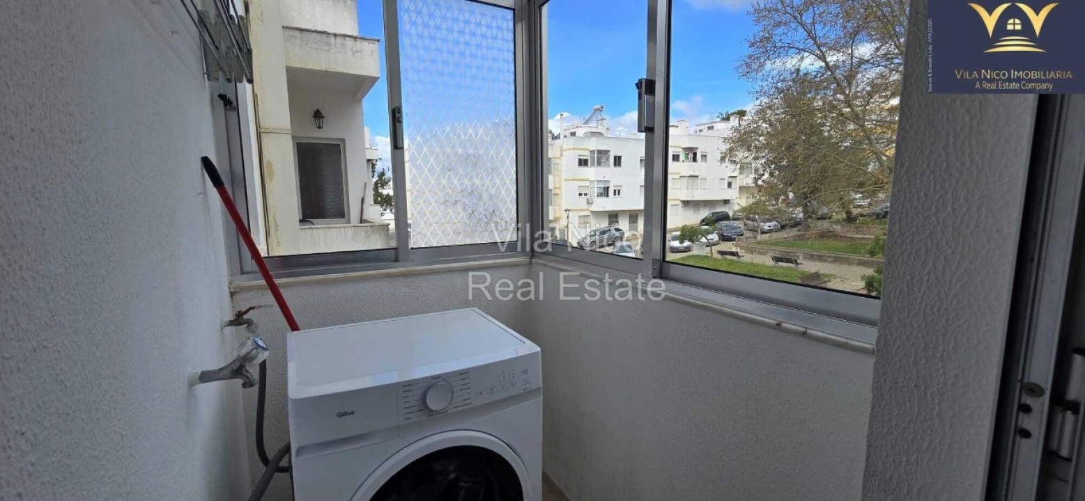 Apartamento T2 para Venda em Portimão Foto 13