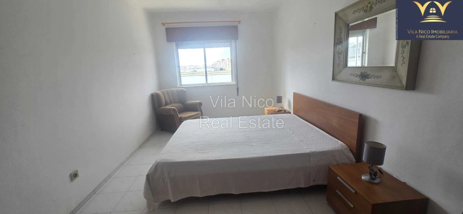 Apartamento T2 para Venda em Portimão Foto 22