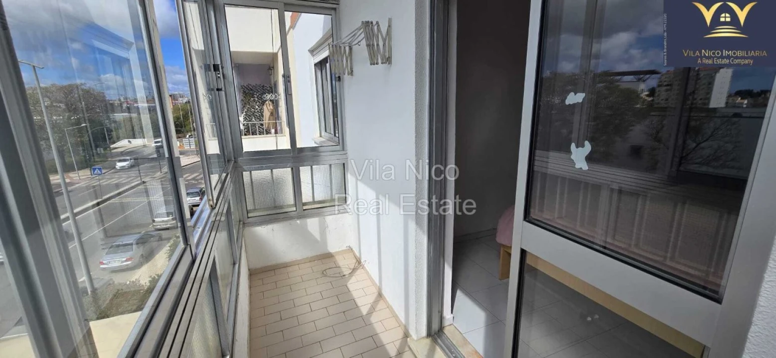 Apartamento T2 para Venda em Portimão Foto 24