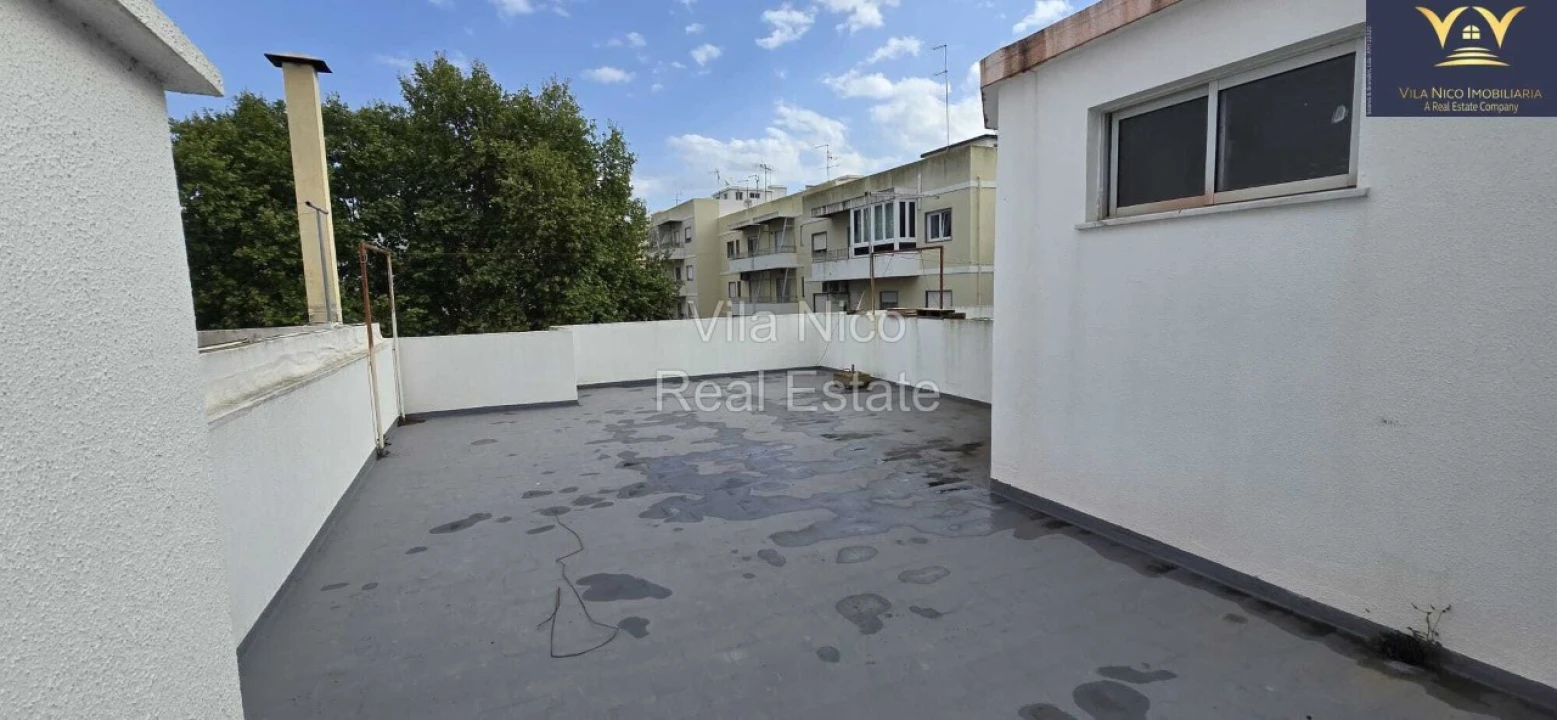 Apartamento T2 para Venda em Portimão Foto 34