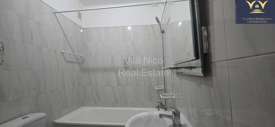 Apartamento T2 para Venda em Portimão Foto 8