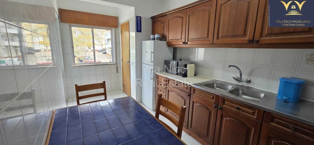 Apartamento T2 para Venda em Portimão Foto 2