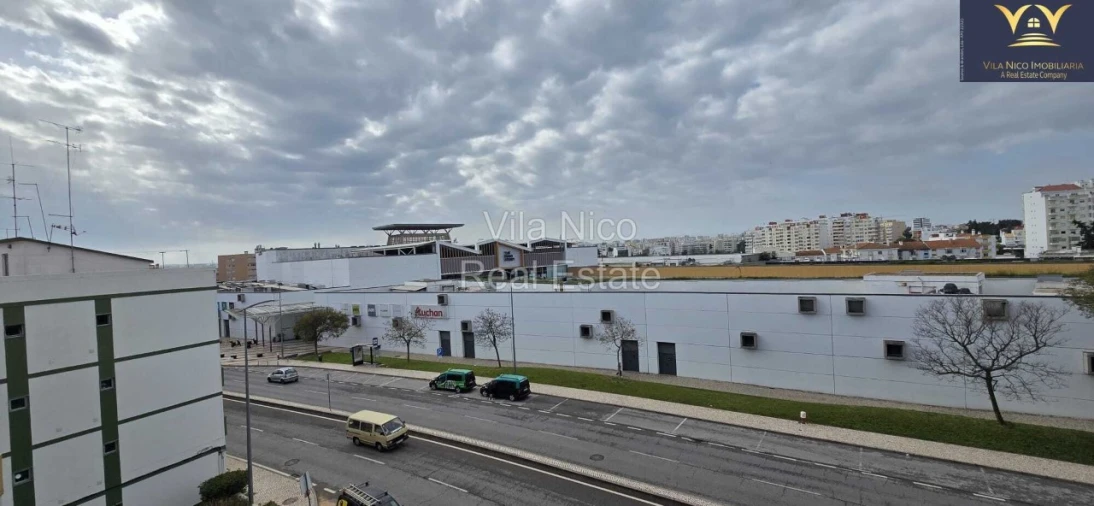 Apartamento T2 para Venda em Portimão Foto 33