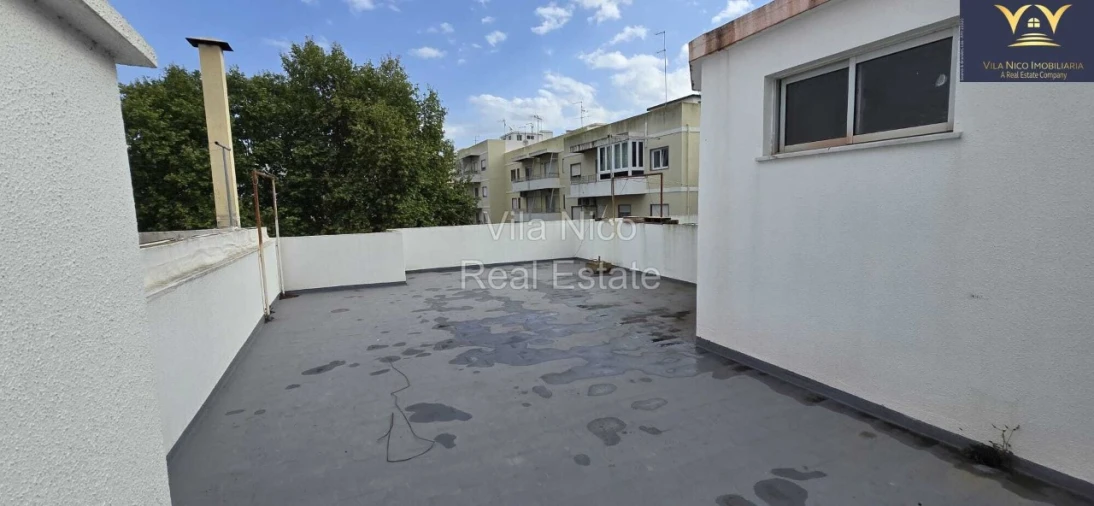Apartamento T2 para Venda em Portimão Foto 34