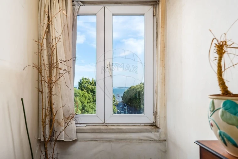 Apartamento T2 para Venda em Misericórdia Foto 12