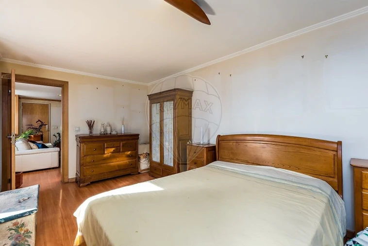 Apartamento T2 para Venda em Misericórdia Foto 8