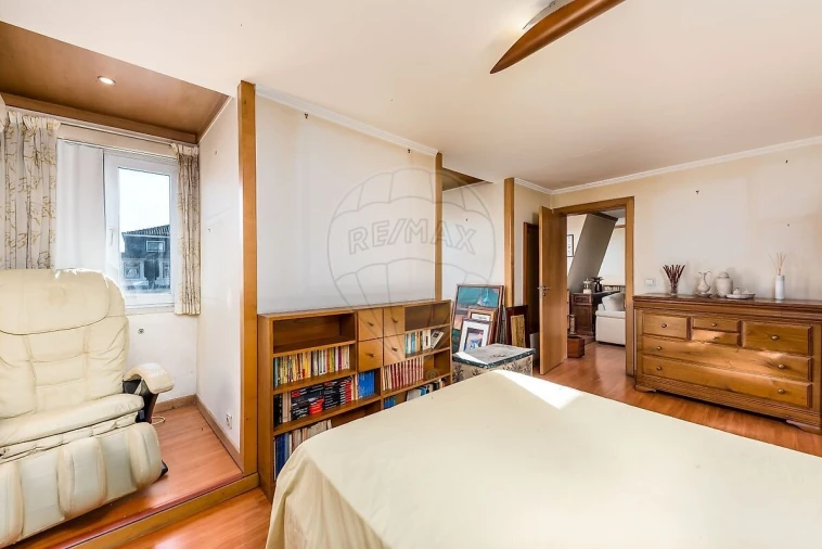 Apartamento T2 para Venda em Misericórdia Foto 10