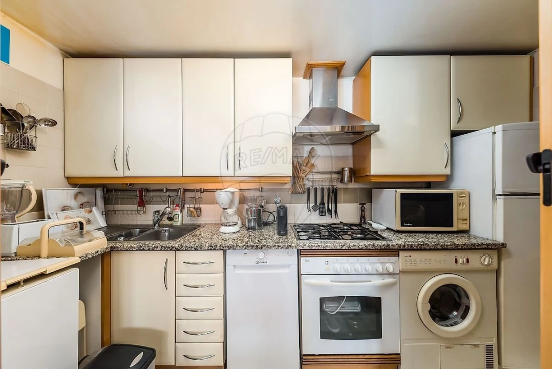 Apartamento T2 para Venda em Misericórdia Foto 6