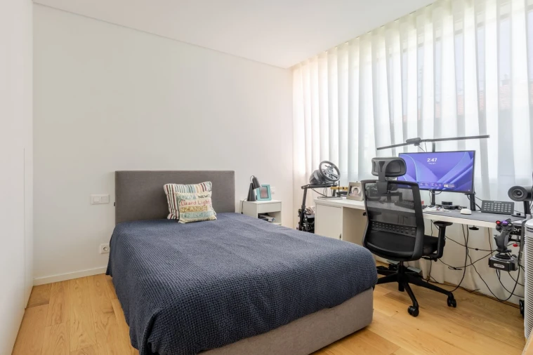 Moradia T4 para Venda em Lordelo do Ouro e Massarelos Foto 13