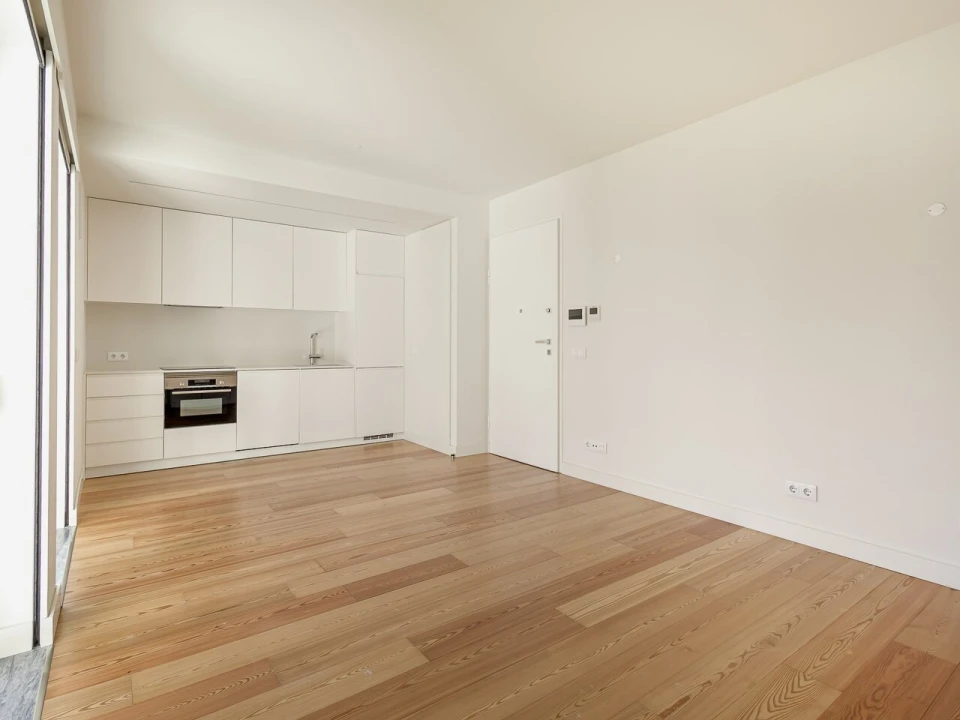Apartamento T0 para Venda em Santo António Foto 13