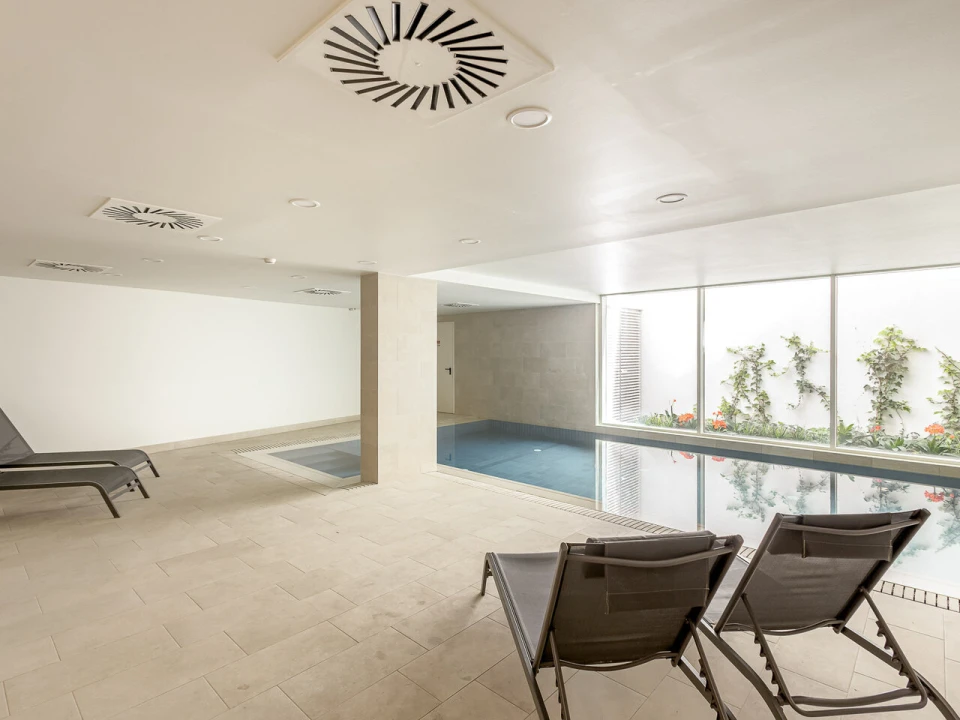 Apartamento T0 para Venda em Santo António Foto 3
