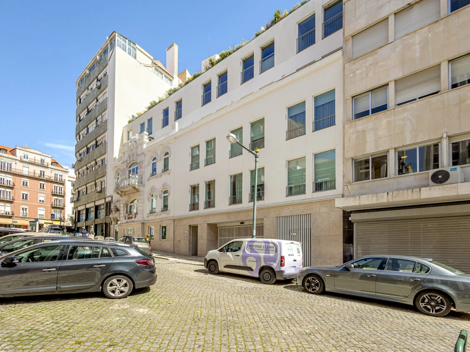 Apartamento T0 para Venda em Santo António Foto 21