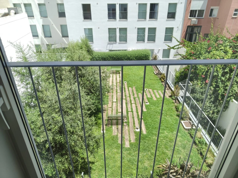 Apartamento T0 para Venda em Santo António Foto 2