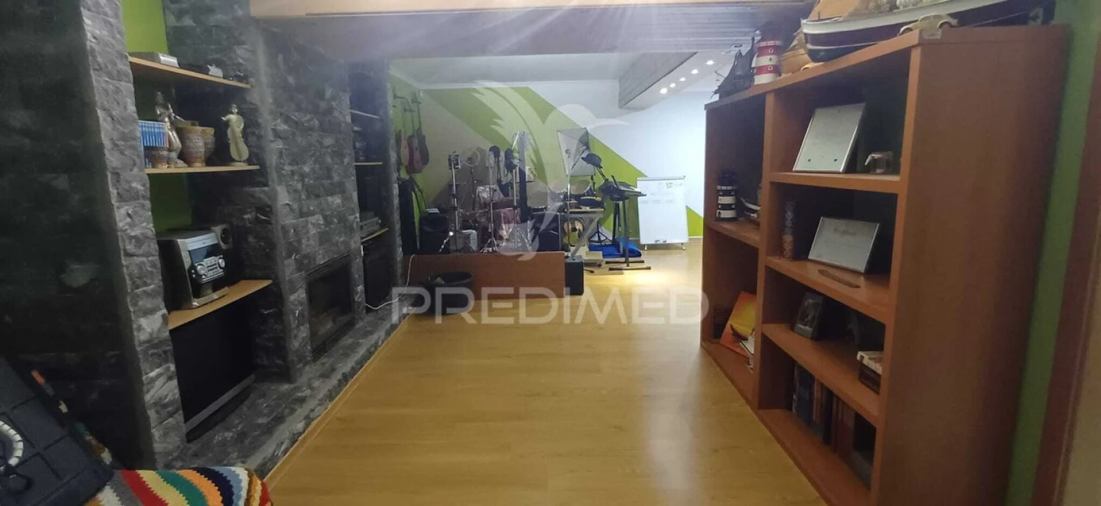 Moradia T4 para Venda em Estômbar e Parchal Foto 32