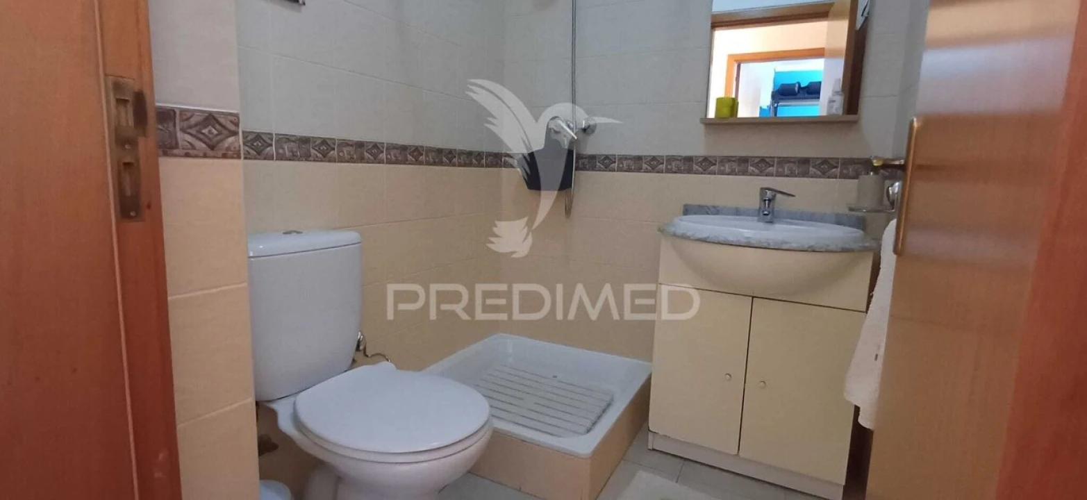 Moradia T4 para Venda em Estômbar e Parchal Foto 15
