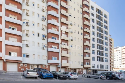 Apartamento T2 para Venda em Corroios