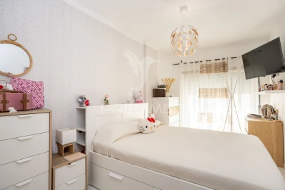 Apartamento T2 para Venda em Corroios