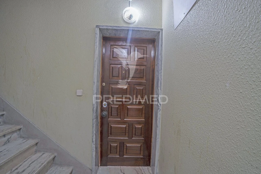 Apartamento T2 para Venda em Algueirão-Mem Martins Foto 23