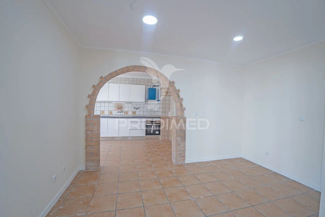 Apartamento T2 para Venda em Algueirão-Mem Martins Foto 6