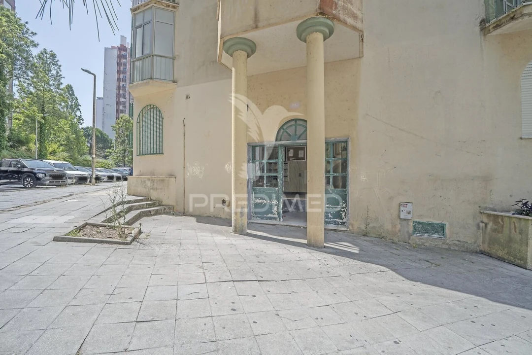 Apartamento T2 para Venda em Algueirão-Mem Martins Foto 25