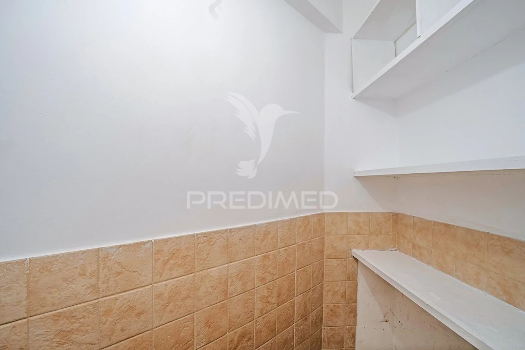 Apartamento T2 para Venda em Algueirão-Mem Martins Foto 9