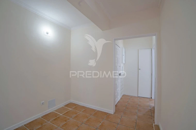 Apartamento T2 para Venda em Algueirão-Mem Martins Foto 8