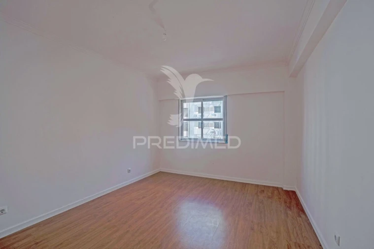 Apartamento T2 para Venda em Algueirão-Mem Martins Foto 11