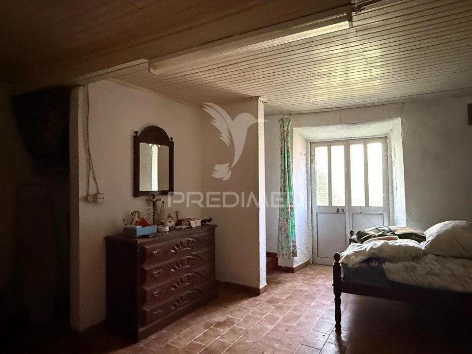 Moradia T4 para Venda em Chãos Foto 8