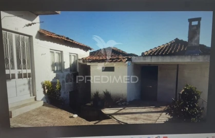 Moradia T3 para Venda em São Mamede de Ribatua