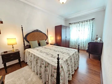 Moradia T5 para Venda em Caldas da Rainha - Santo Onofre e Serra do Bouro
