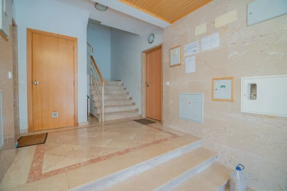 Apartamento T3 para Venda em Odiaxere