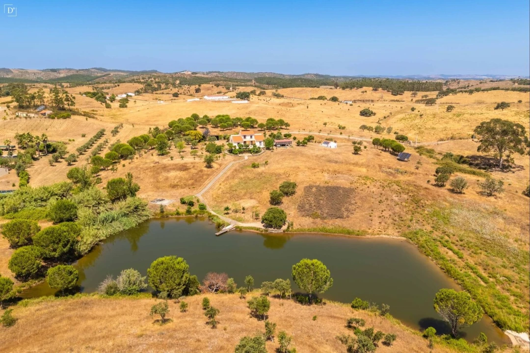 Moradia T4 para Venda em Ourique Foto 35