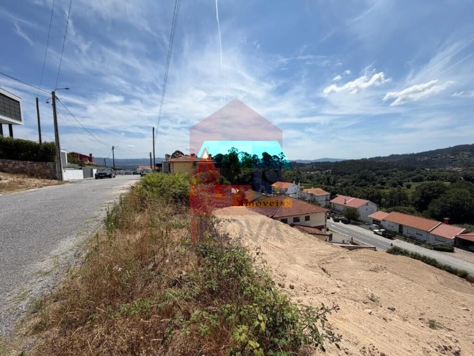 Moradia T3 para Venda em Esqueiros, Nevogilde e Travassós Foto 12