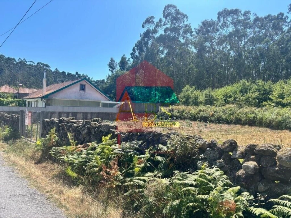 Terreno para Venda em Ribeira do Neiva Foto 2