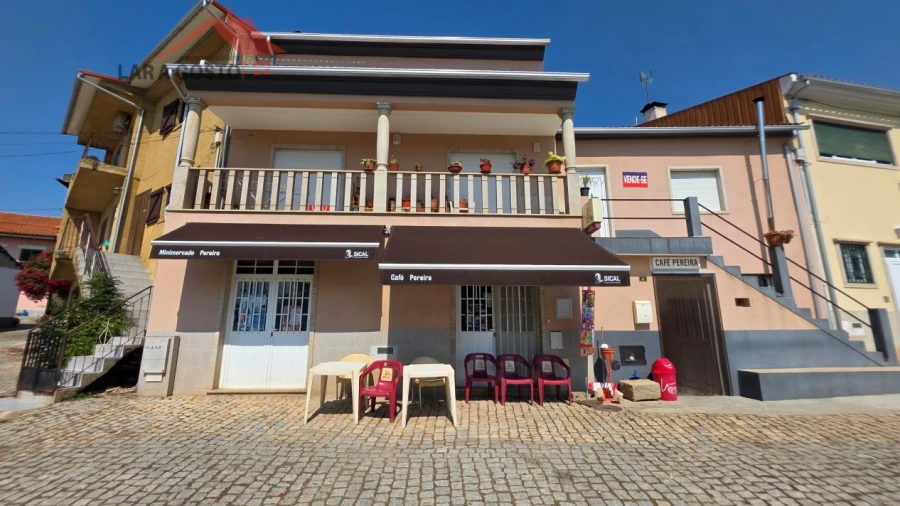 Moradia T7 para Venda em Lagoa