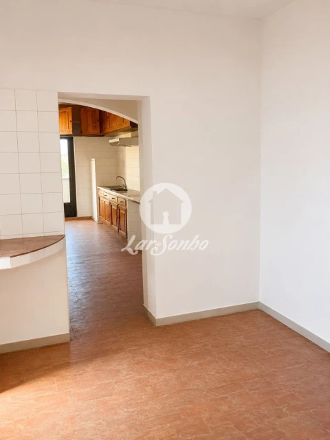 Moradia T5 para Venda em Barroselas e Carvoeiro