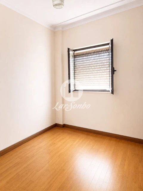 Moradia T5 para Venda em Barroselas e Carvoeiro