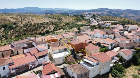 Moradia T4 para Venda em Cerejais