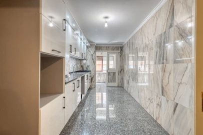 Apartamento T3 para Venda em Santa Marinha e São Pedro da Afurada