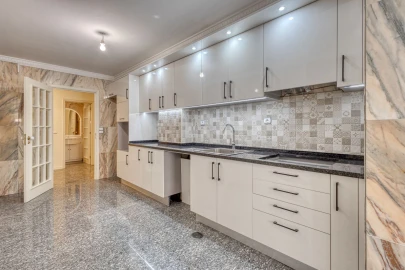 Apartamento T3 para Venda em Santa Marinha e São Pedro da Afurada
