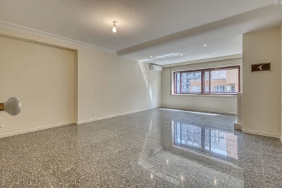 Apartamento T3 para Venda em Santa Marinha e São Pedro da Afurada