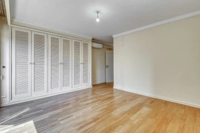Apartamento T3 para Venda em Santa Marinha e São Pedro da Afurada