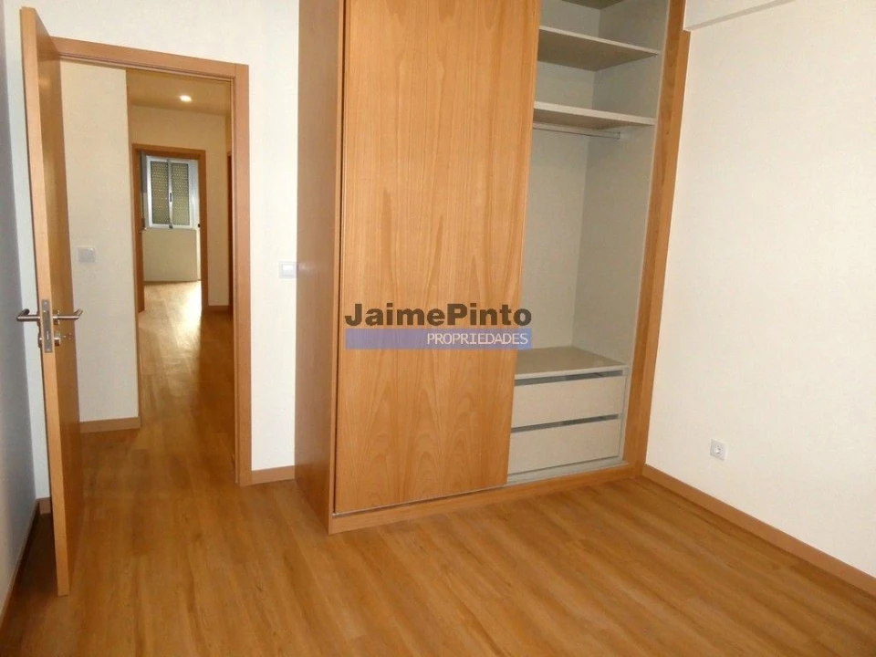 Apartamento T2 para Arrendamento em Rio Tinto Foto 6
