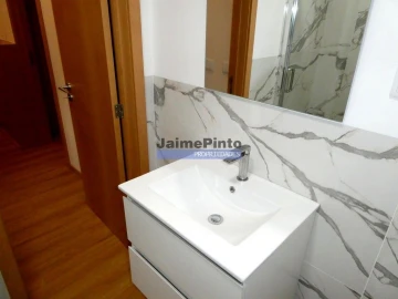 Apartamento T2 para Arrendamento em Rio Tinto