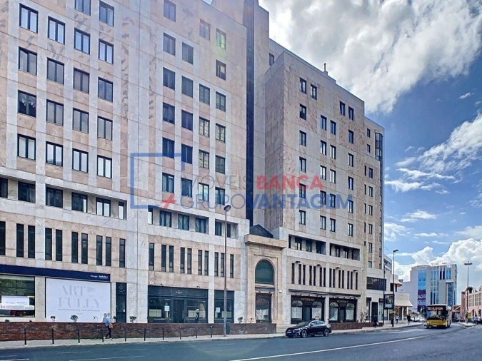 Loja para Arrendamento em Campo de Ourique Foto 22